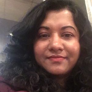 Meet your Posher, Amina